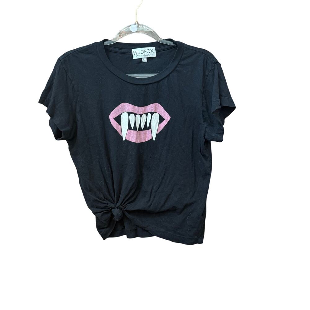 Wild Fox Size Medium Knotted Tee Vampire Lips Graphic T-Shirt Casual